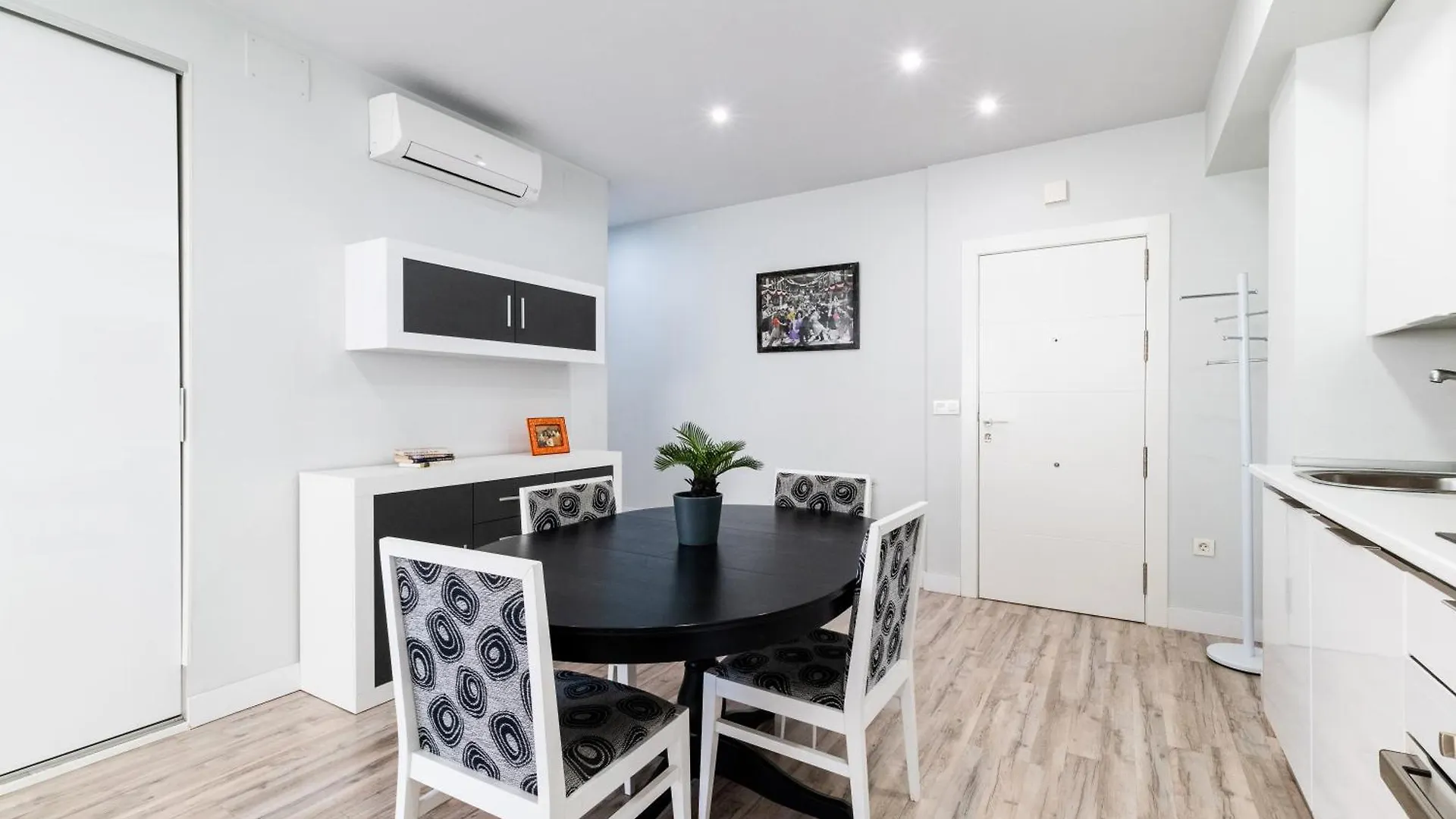 Oasis Centro De Granada Apartment